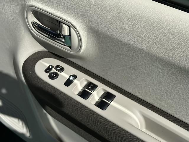 アルトラパンＬＣ Ｘ　全方位カメラ　スマートキー　ＬＥＤヘッドライト　フルオートエアコン　シートヒーター　ＵＳＢ充電ソケット　革巻きハンドル　ステアリングスイッチ　衝突被害軽減ブレーキ　クリアランスソナー　届出済未使用車（14枚目）