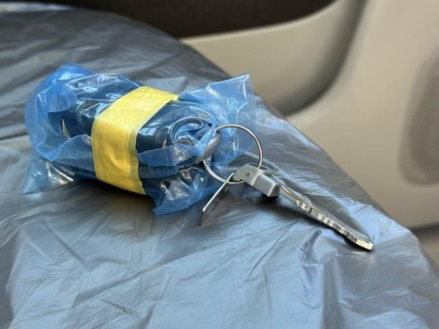 アルトラパンＬＣ Ｘ　全方位カメラ　スマートキー　ＬＥＤヘッドライト　フルオートエアコン　シートヒーター　ＵＳＢ充電ソケット　革巻きハンドル　ステアリングスイッチ　衝突被害軽減ブレーキ　クリアランスソナー　届出済未使用車（16枚目）