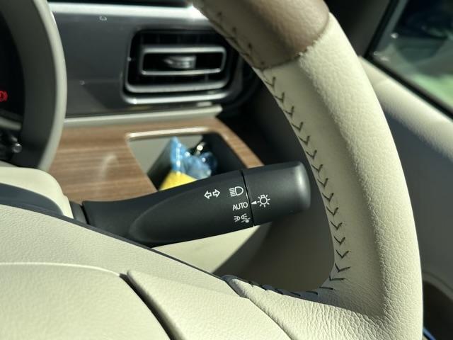 アルトラパンＬＣ Ｘ　全方位カメラ　スマートキー　ＬＥＤヘッドライト　フルオートエアコン　シートヒーター　ＵＳＢ充電ソケット　革巻きハンドル　ステアリングスイッチ　衝突被害軽減ブレーキ　クリアランスソナー　届出済未使用車（18枚目）