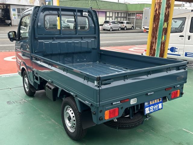 キャリイトラック KX 2WD 4AT 純正CDデッキ キーレス LEDヘッドライト 電動格納ドアミラー パワーウィンドー 作業灯 衝突被害軽減ブレーキ クリアランスソナー フォグランプ アイドリングストップ 届出済未使用車(5枚目)