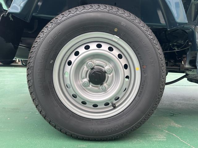 キャリイトラック KX 2WD 4AT 純正CDデッキ キーレス LEDヘッドライト 電動格納ドアミラー パワーウィンドー 作業灯 衝突被害軽減ブレーキ クリアランスソナー フォグランプ アイドリングストップ 届出済未使用車(14枚目)