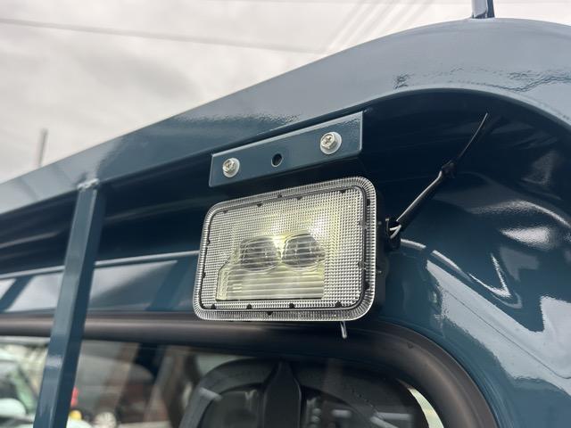 キャリイトラック KX 2WD 4AT 純正CDデッキ キーレス LEDヘッドライト 電動格納ドアミラー パワーウィンドー 作業灯 衝突被害軽減ブレーキ クリアランスソナー フォグランプ アイドリングストップ 届出済未使用車(23枚目)