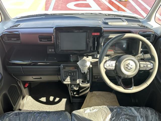 スペーシアカスタム ハイブリッドXSターボ スマートキー LEDヘッドライト 両側パワースライドドア フルオートエアコン シートヒーター ロールサンシェード シートバックテーブル サーキュレーター ヘッドアップディスプレイ 届出済未使用車(8枚目)