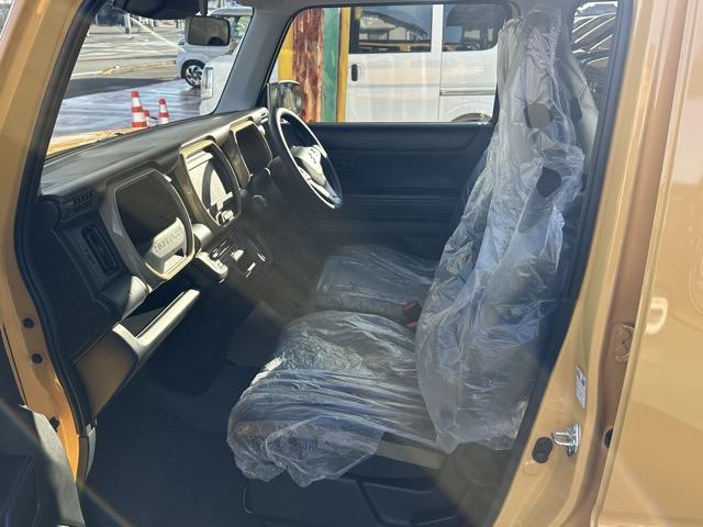 ハスラー ハイブリッドＧ　スマートキー　ＬＥＤヘッドライト　フルオートエアコン　シートヒーター　オートクルーズコントロール　ステアリングスイッチ　衝突被害軽減ブレーキ　クリアランスソナー　アイドリングストップ　届出済未使用車（6枚目）