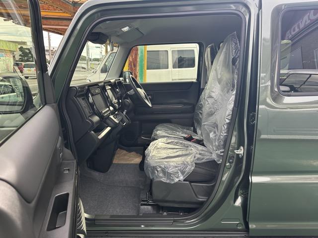 ハスラー ハイブリッドＸターボ　セーフティサポート　ＬＥＤヘッドランプ　マイルドハイブリッド　シートヒーター　本革巻ステアリング＆シフトノブ　ＵＳＢ電源ソケット　３６０°プレミアムＵＶ＆ＩＲカットガラス　スマートキー　届出済未使用車（6枚目）