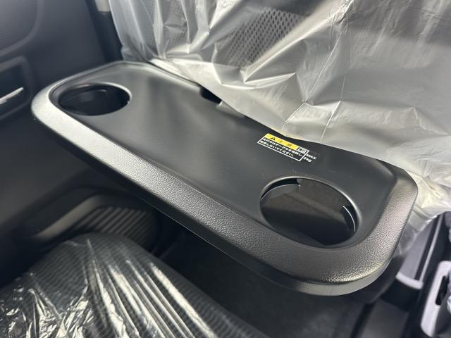 ハスラー ハイブリッドＸターボ　セーフティサポート　ＬＥＤヘッドランプ　マイルドハイブリッド　シートヒーター　本革巻ステアリング＆シフトノブ　ＵＳＢ電源ソケット　３６０°プレミアムＵＶ＆ＩＲカットガラス　スマートキー　届出済未使用車（10枚目）