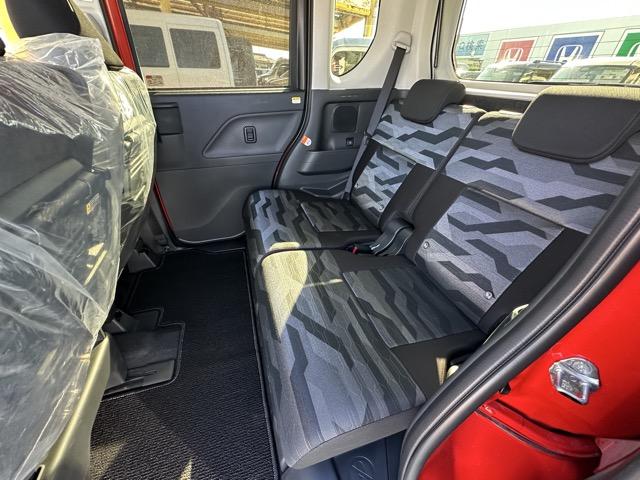 タント ファンクロス 9インチディスプレイオーディオ バックカメラ スマートキー LEDヘッドライト 両側パワースライドドア フルオートエアコン シートヒーター ロールサンシェード シートバックテーブル ディーラー試乗車(8枚目)