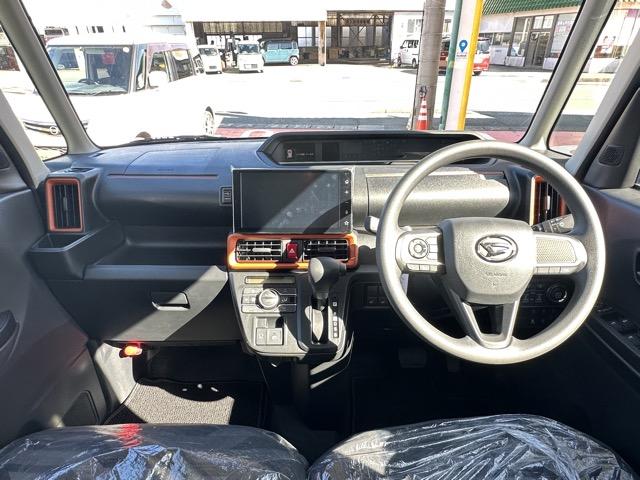 タント ファンクロス 9インチディスプレイオーディオ バックカメラ スマートキー LEDヘッドライト 両側パワースライドドア フルオートエアコン シートヒーター ロールサンシェード シートバックテーブル ディーラー試乗車(11枚目)