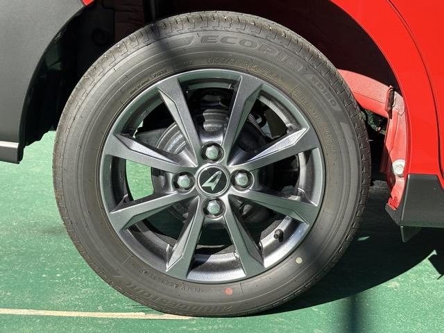 タント ファンクロス 9インチディスプレイオーディオ バックカメラ スマートキー LEDヘッドライト 両側パワースライドドア フルオートエアコン シートヒーター ロールサンシェード シートバックテーブル ディーラー試乗車(17枚目)