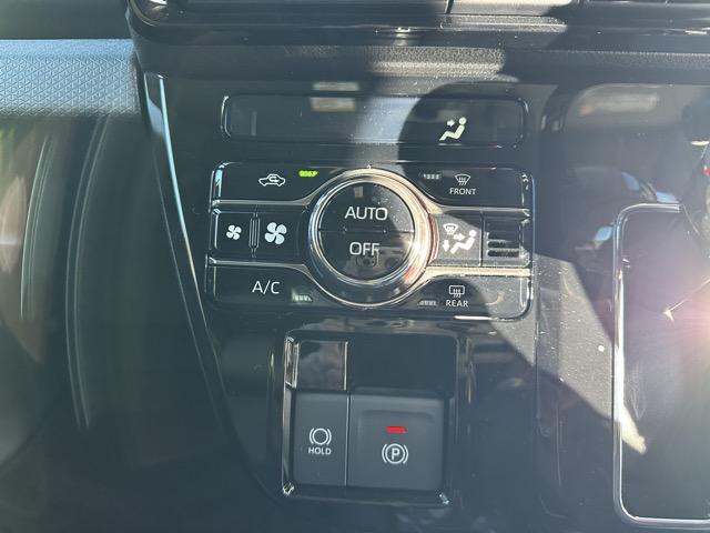 タント カスタムRS エコアイドルレス スマートキー LEDヘッドライト 両側パワースライドドア フルオートエアコン シートヒーター ロールサンシェード シートバックテーブル 革巻きハンドル フォグランプ オートライト(26枚目)