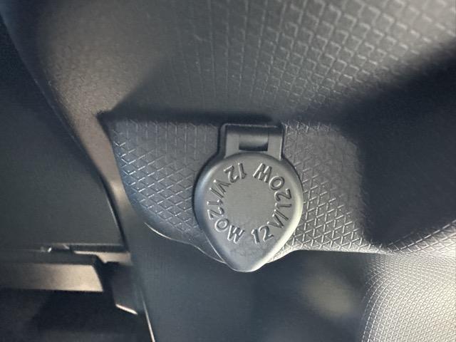 タント カスタムRS エコアイドルレス スマートキー LEDヘッドライト 両側パワースライドドア フルオートエアコン シートヒーター ロールサンシェード シートバックテーブル 革巻きハンドル フォグランプ オートライト(27枚目)