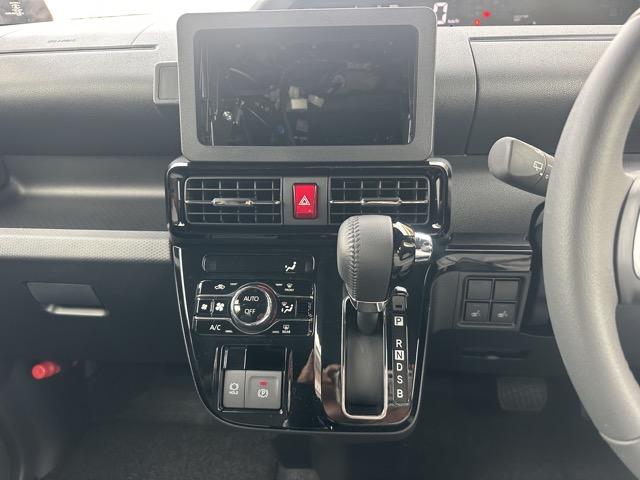 タント カスタムRS スマートキー LEDヘッドライト 両側パワースライドドア フルオートエアコン シートヒーター ロールサンシェード シートバックテーブル 革巻きハンドル USB充電ソケット フォグランプ 届出済未使用車(20枚目)