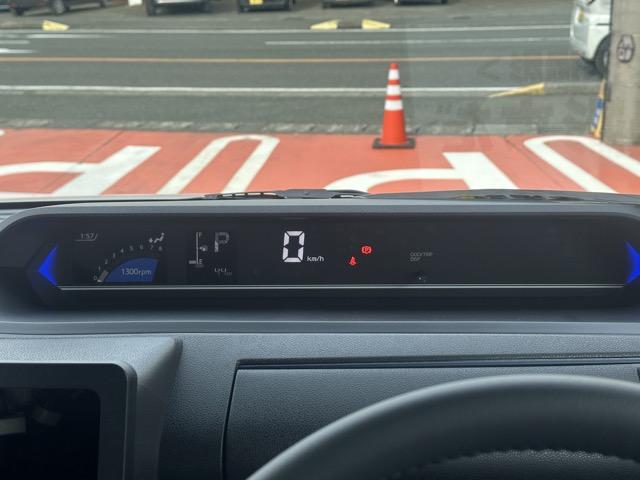 タント カスタムRS スマートキー LEDヘッドライト 両側パワースライドドア フルオートエアコン シートヒーター ロールサンシェード シートバックテーブル 革巻きハンドル USB充電ソケット フォグランプ 届出済未使用車(22枚目)