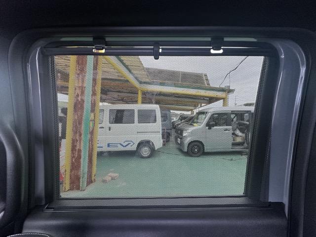 N-BOXカスタム コーディネートスタイル ホンダセンシング LEDヘッド&フォグランプ 両側パワースライドドア 電子制御パーキングブレーキ オートブレーキホールド機能 運転席・助手席シートヒーター シートバックテーブル ロールサンシェード(11枚目)