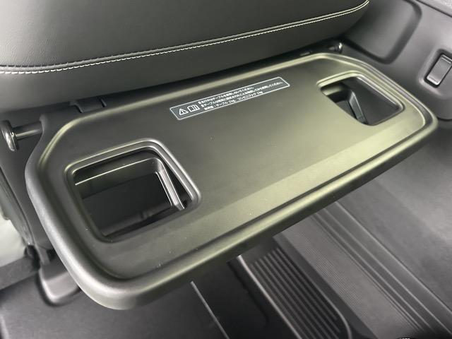 N-BOXカスタム コーディネートスタイル ホンダセンシング LEDヘッド&フォグランプ 両側パワースライドドア 電子制御パーキングブレーキ オートブレーキホールド機能 運転席・助手席シートヒーター シートバックテーブル ロールサンシェード(11枚目)