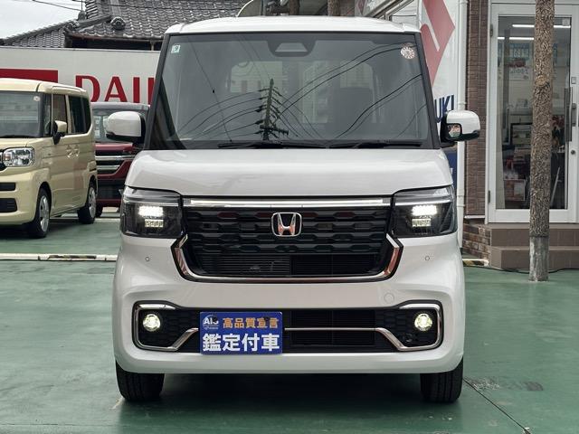 N-BOXカスタム コーディネートスタイル ホンダセンシング LEDヘッド&フォグランプ 両側パワースライドドア 電子制御パーキングブレーキ オートブレーキホールド機能 運転席・助手席シートヒーター シートバックテーブル ロールサンシェード(26枚目)