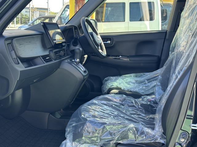 N-ONE プレミアム 4WD 純正ナビ・バックモニター・ETC付 ホンダセンシング LEDヘッドランプ 電子制御パーキングブレーキ オートブレーキホールド 本革巻ステアリング シートヒーター アルミホイール スマートキー(6枚目)