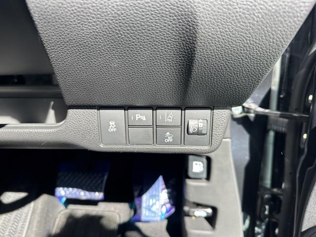 N-ONE プレミアム 4WD 純正ナビ・バックモニター・ETC付 ホンダセンシング LEDヘッドランプ 電子制御パーキングブレーキ オートブレーキホールド 本革巻ステアリング シートヒーター アルミホイール スマートキー(16枚目)