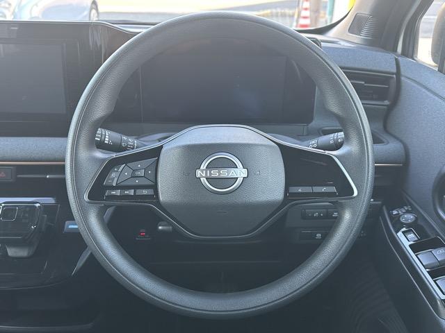 サクラ X 90周年記念車 ディスプレイオーディオ アラウンドビューモニター スマートキー LEDヘッドライト フルオートエアコン シートヒーター&ハンドルヒーター 電気式パーキングブレーキ 衝突被害軽減ブレーキ フォグランプ(9枚目)