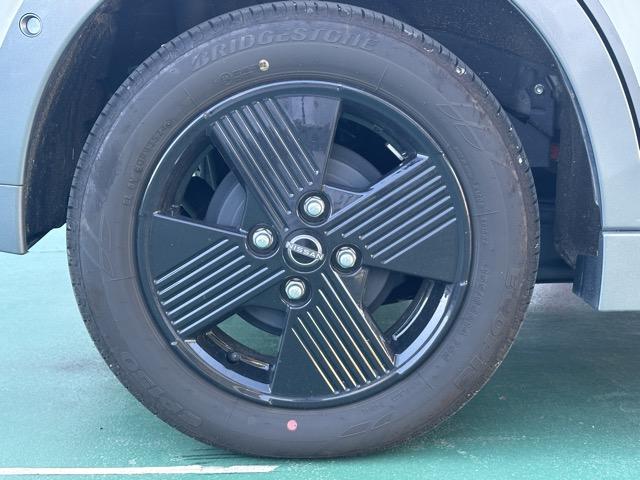 サクラ X 90周年記念車 ディスプレイオーディオ アラウンドビューモニター スマートキー LEDヘッドライト フルオートエアコン シートヒーター&ハンドルヒーター 電気式パーキングブレーキ 衝突被害軽減ブレーキ フォグランプ(14枚目)