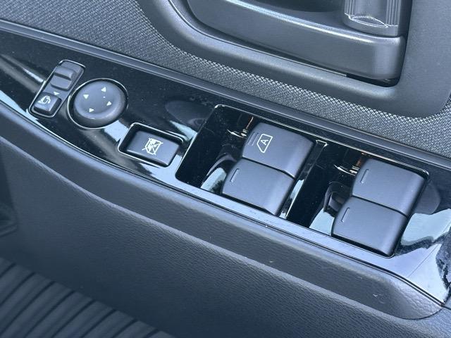 サクラ X 90周年記念車 ディスプレイオーディオ アラウンドビューモニター スマートキー LEDヘッドライト フルオートエアコン シートヒーター&ハンドルヒーター 電気式パーキングブレーキ 衝突被害軽減ブレーキ フォグランプ(17枚目)