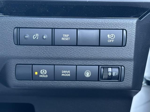 サクラ X 90周年記念車 ディスプレイオーディオ アラウンドビューモニター スマートキー LEDヘッドライト フルオートエアコン シートヒーター&ハンドルヒーター 電気式パーキングブレーキ 衝突被害軽減ブレーキ フォグランプ(18枚目)