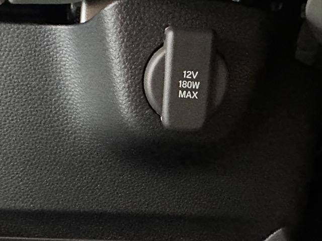 Ｎ－ＢＯＸ ファッションスタイル　コンフォートパッケージ装着車／運転席・助手席シートヒーター　パワースライドドア　リアセンターアームレスト　シートバックテーブル　オートリトラミラー　ホンダセンシング　ＬＥＤヘッドライト　届出済未使用車（19枚目）