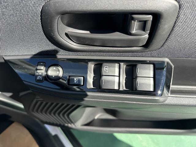 サクラ X ナビゲーション バックカメラ スマートキー LEDヘッドライト フルオートエアコン 電気式パーキングブレーキ 電動格納ドアミラー 前後パワーウィンドー 衝突被害軽減ブレーキ オートライト(15枚目)