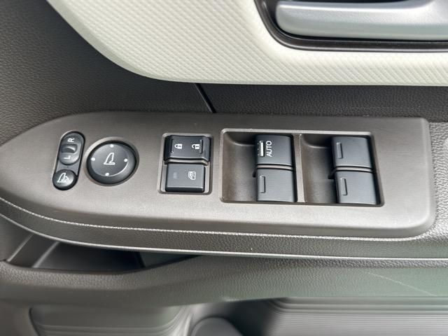 N-BOX L ギャザズナビ・バックモニター・ETC付 ホンダセンシング LEDヘッドランプ パワースライドドア 電子制御パーキングブレーキ オートホールド機能 運転席・助手席シートヒーター スマートキー(17枚目)