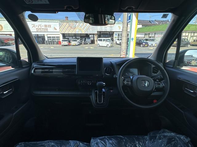 登録済未使用車につきましては、傷、凹み等一切ございませんのでご安心ください!もしダメージがある場合は契約前に責任をもってしっかりとお伝えします!※試乗車や中古車は、確認を要します!