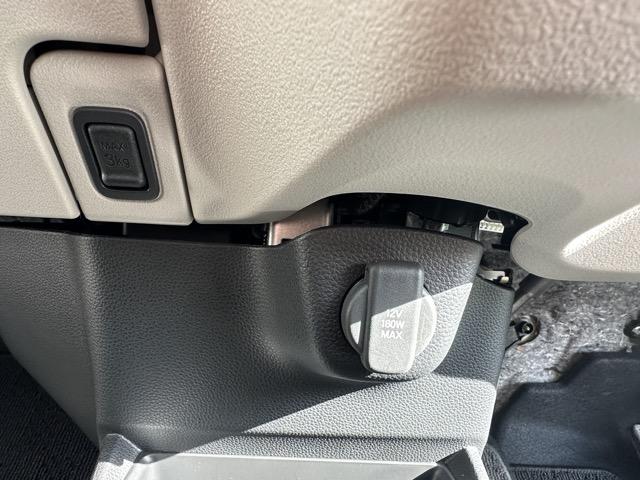 N-BOX ファッションスタイル 純正ディスプレイオーディオ・バックモニター付 ホンダセンシング LEDヘッドランプ パワースライドドア 電子制御パーキングブレーキ オートブレーキホールド機能 ロールサンシェード スマートキー(22枚目)