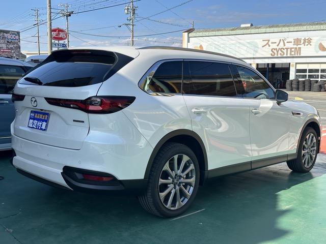 ＣＸ－８０ ＸＤ　Ｌパッケージ　ＢＯＳＥサウンドシステム　電動パノラマサンルーフ　純正ディスプレイオーディオ　パノラマカメラ　パワーシート　シートヒーター＆ハンドルヒーター　パワーバックドア　前後フルオートエアコン　登録済未使用車（22枚目）