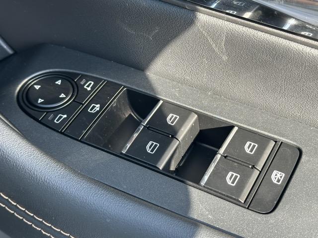 ＣＸ－８０ ＸＤ　Ｌパッケージ　ＢＯＳＥサウンドシステム　電動パノラマサンルーフ　純正ディスプレイオーディオ　パノラマカメラ　パワーシート　シートヒーター＆ハンドルヒーター　パワーバックドア　前後フルオートエアコン　登録済未使用車（26枚目）