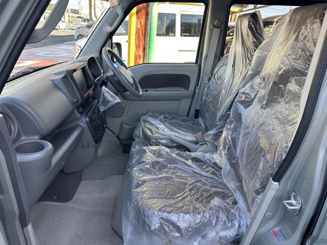 エブリイ ジョインターボ 2WD CVT 両側ワンアクションパワースライドドア フルオートエアコン セーフティサポート LEDヘッドランプ 運転席シートヒーター キーレスプッシュスタート オーバーヘッドシェルフ 届出済未使用車(6枚目)