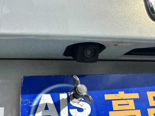 フィット ｅ：ＨＥＶホーム　純正ナビ・バックモニター・ドライブレコーダー・ＥＴＣ付　ホンダセンシング　ＬＥＤヘッドランプ　電子制御パーキングブレーキ　オートブレーキホールド機能　本革巻ステアリング　スマートキー　アルミホイール（10枚目）