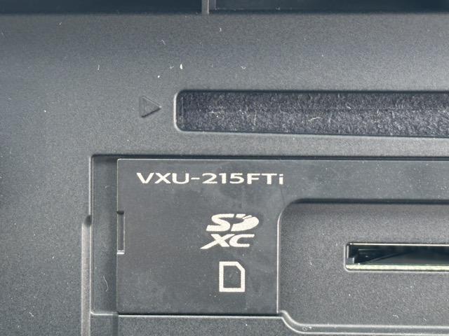 フィット ｅ：ＨＥＶホーム　純正ナビ・バックモニター・ドライブレコーダー・ＥＴＣ付　ホンダセンシング　ＬＥＤヘッドランプ　電子制御パーキングブレーキ　オートブレーキホールド機能　本革巻ステアリング　スマートキー　アルミホイール（23枚目）