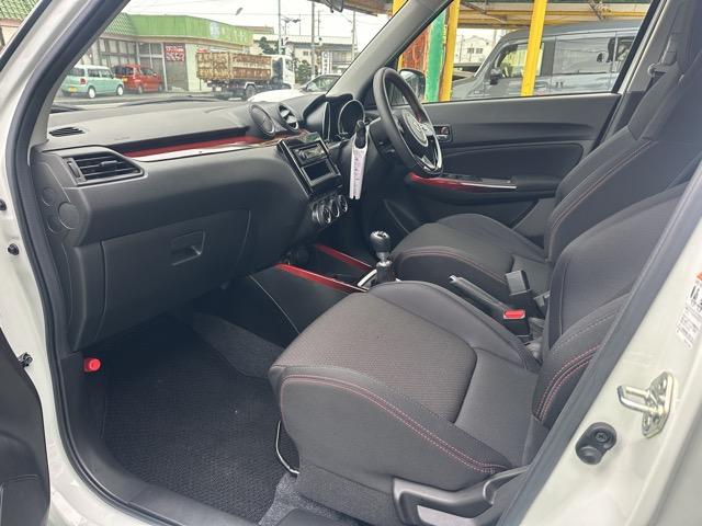 スイフトスポーツ ベースグレード セーフティーパッケージ装着車 6MT 走行距離8,078KM 社外オーディオ スマートキー LEDヘッドライト フルオートエアコン シートヒーター 革巻きハンドル オートクルーズコントロール(6枚目)