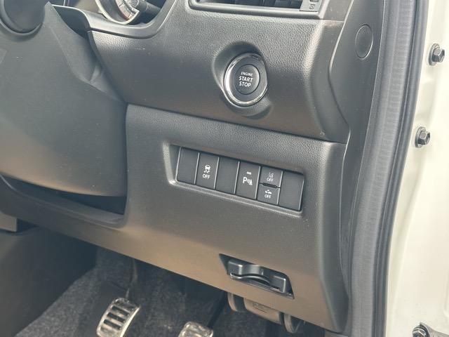 スイフトスポーツ ベースグレード セーフティーパッケージ装着車 6MT 走行距離8,078KM 社外オーディオ スマートキー LEDヘッドライト フルオートエアコン シートヒーター 革巻きハンドル オートクルーズコントロール(14枚目)