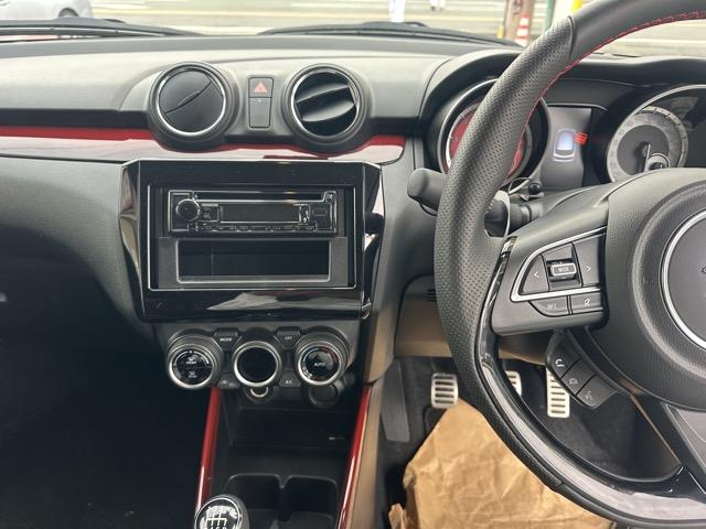 スイフトスポーツ ベースグレード セーフティーパッケージ装着車 6MT 走行距離8,078KM 社外オーディオ スマートキー LEDヘッドライト フルオートエアコン シートヒーター 革巻きハンドル オートクルーズコントロール(16枚目)