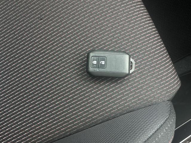 スイフトスポーツ ベースグレード セーフティーパッケージ装着車 6MT 走行距離8,078KM 社外オーディオ スマートキー LEDヘッドライト フルオートエアコン シートヒーター 革巻きハンドル オートクルーズコントロール(21枚目)