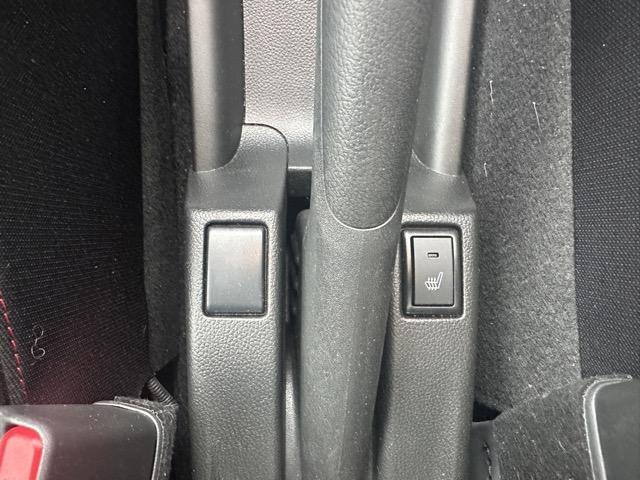 スイフトスポーツ ベースグレード セーフティーパッケージ装着車 6MT 走行距離8,078KM 社外オーディオ スマートキー LEDヘッドライト フルオートエアコン シートヒーター 革巻きハンドル オートクルーズコントロール(22枚目)