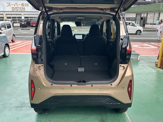 サクラ X 純正ナビゲーション アラウンドビューモニター ETC スマートキー LEDヘッドライト フルオートエアコン 電気式パーキングブレーキ ベンチシート 電動格納ドアミラー 前後パワーウィンドー(13枚目)