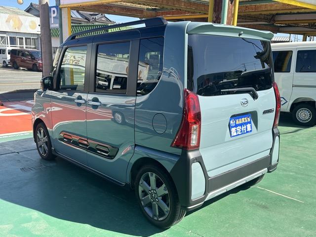 タント ファンクロスターボ パノラマアップグレードパック スマートキー LEDヘッドライト 両側パワースライドドア フルオートエアコン シートヒーター ロールサンシェード シートバックテーブル 革巻きハンドル ルーフレール(5枚目)