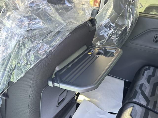 タント ファンクロスターボ パノラマアップグレードパック スマートキー LEDヘッドライト 両側パワースライドドア フルオートエアコン シートヒーター ロールサンシェード シートバックテーブル 革巻きハンドル ルーフレール(11枚目)