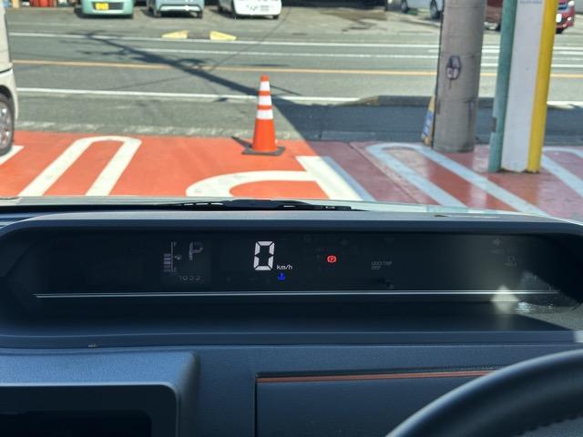 タント ファンクロスターボ パノラマアップグレードパック スマートキー LEDヘッドライト 両側パワースライドドア フルオートエアコン シートヒーター ロールサンシェード シートバックテーブル 革巻きハンドル ルーフレール(23枚目)