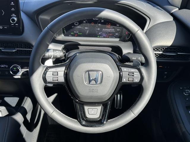 ZR-V e:HEV Z 内装色/ブラック ホンダセンシング フルLEDヘッドライト HondaCONNECTディスプレー+ETC2.0 BOSEプレミアムサウンド シートヒーター ステアリングヒーター パワーテールゲート(9枚目)