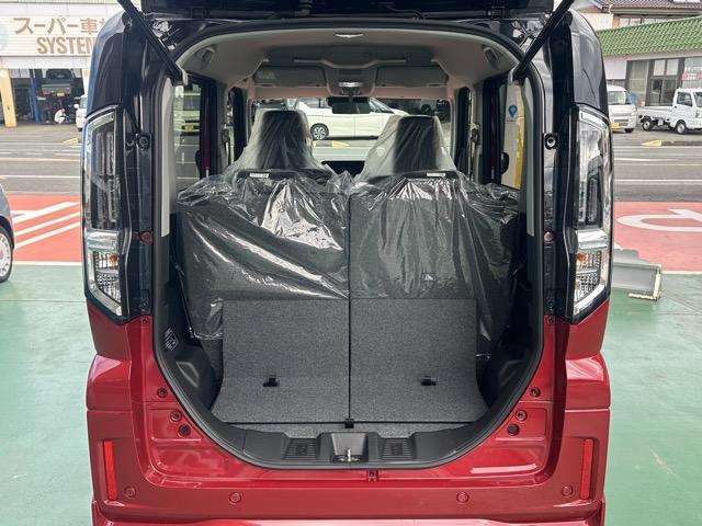 スペーシアカスタム ハイブリッドXS 全方位カメラ付きナビゲーション スマートキー LEDヘッドライト 両側パワースライドドア フルオートエアコン シートヒーター ロールサンシェード シートバックテーブル サーキュレーター 届出済未使用車(11枚目)