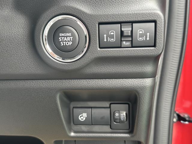 スペーシアカスタム ハイブリッドXS 全方位カメラ付きナビゲーション スマートキー LEDヘッドライト 両側パワースライドドア フルオートエアコン シートヒーター ロールサンシェード シートバックテーブル サーキュレーター 届出済未使用車(18枚目)