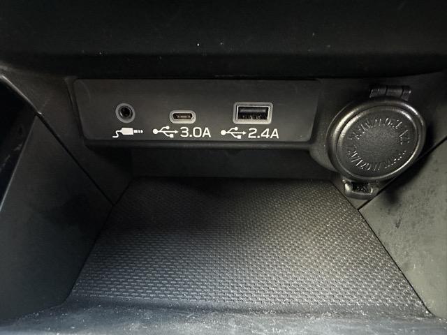 お車についてのお問合せは、お気軽に、どしどしお問い合わせください！その他車種についてのご提案もお任せください！お問い合わせは、お電話でも、ＬＩＮＥでもＯＫ！