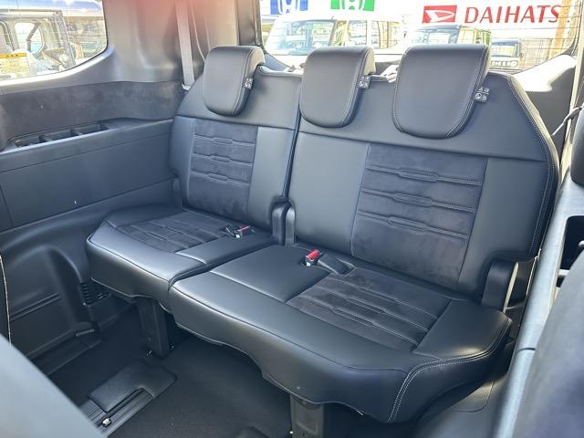 ステップワゴン スパーダ プレミアムライン 7人乗り ホンダセンシング フルLEDヘッドライト マルチビューカメラシステム パワーテールゲート 両側パワースライドドア シートヒーター 2列目キャプテンシート/オットマン付 登録済未使用車(8枚目)